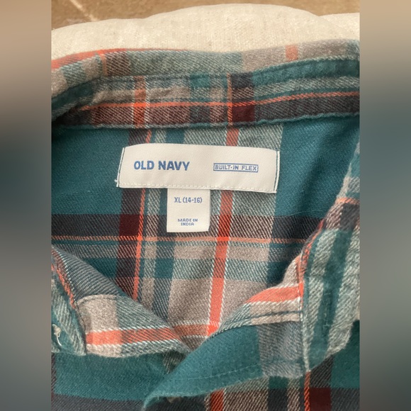 Boys flannel button down shirt lot of 2 - Blue and Brown size large (14/16) - Picture 5 of 7